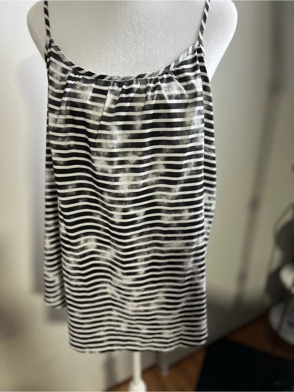 Faded Glory Black and White Striped Lightweight Panel